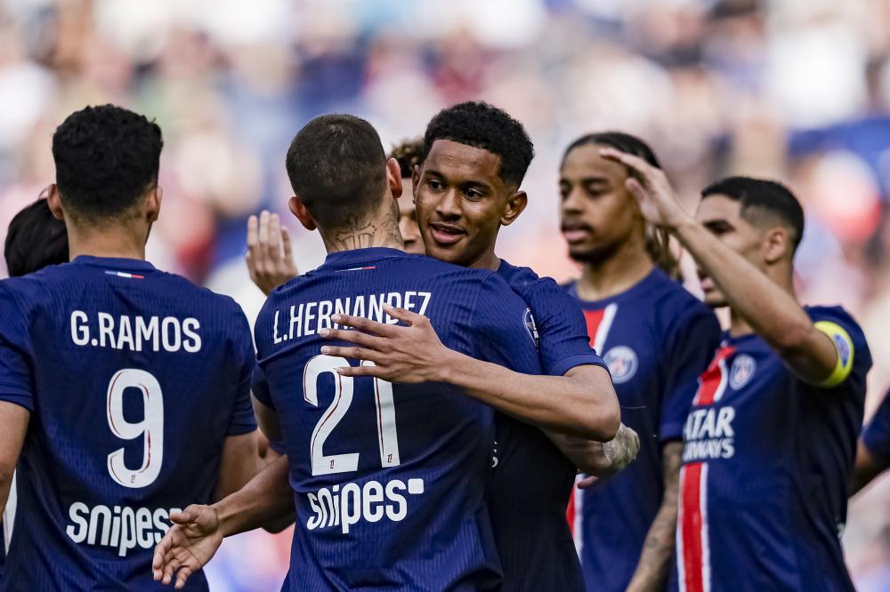 控制而被冠 控制而被冠